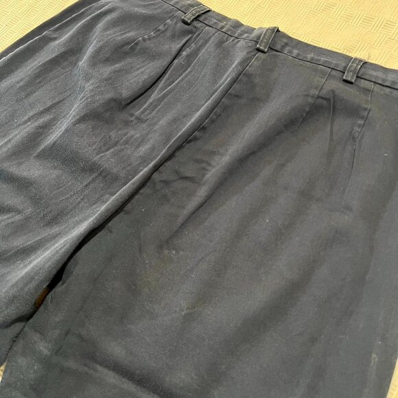 Size 18 Avenue Stretch Black Capris - Picture 3 of 10